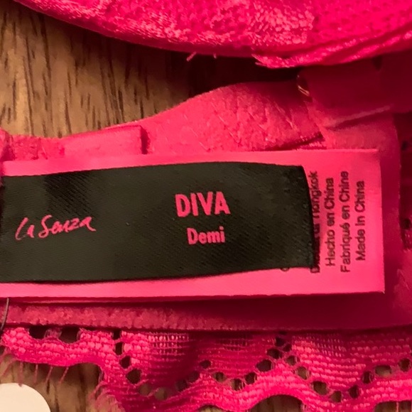 NWT La Senza 36C DIVA Demi Bra - Fuscia. - Picture 3 of 7